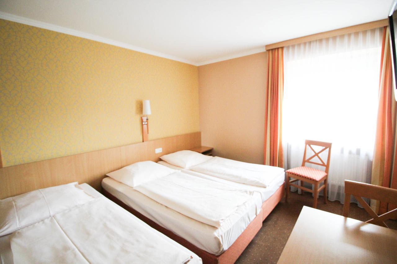 Hotel Jagerhof à Garching bei München Extérieur photo